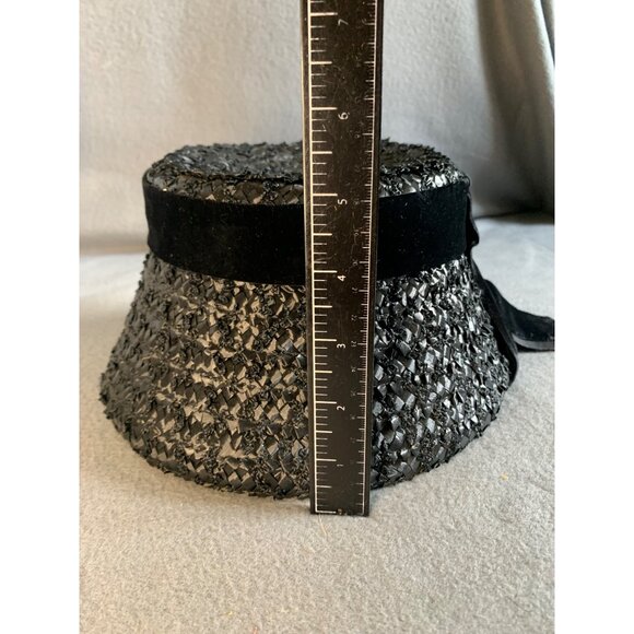 Ladies Black Raffia Hat with Velvet Ribbon Band sz 22 Vintage - Picture 7 of 10